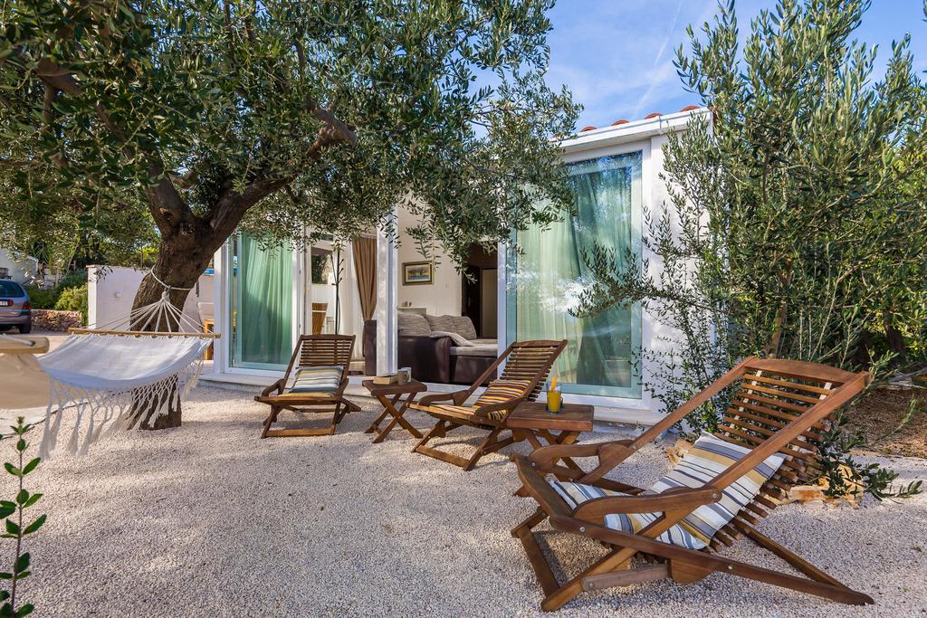 Holiday Home Zlatni San - Private Heated Pool Bol Habitación foto